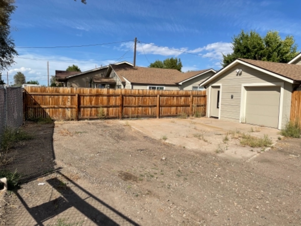 STOWIT Rent Car, RV, and Semi Storage in Denver, CO