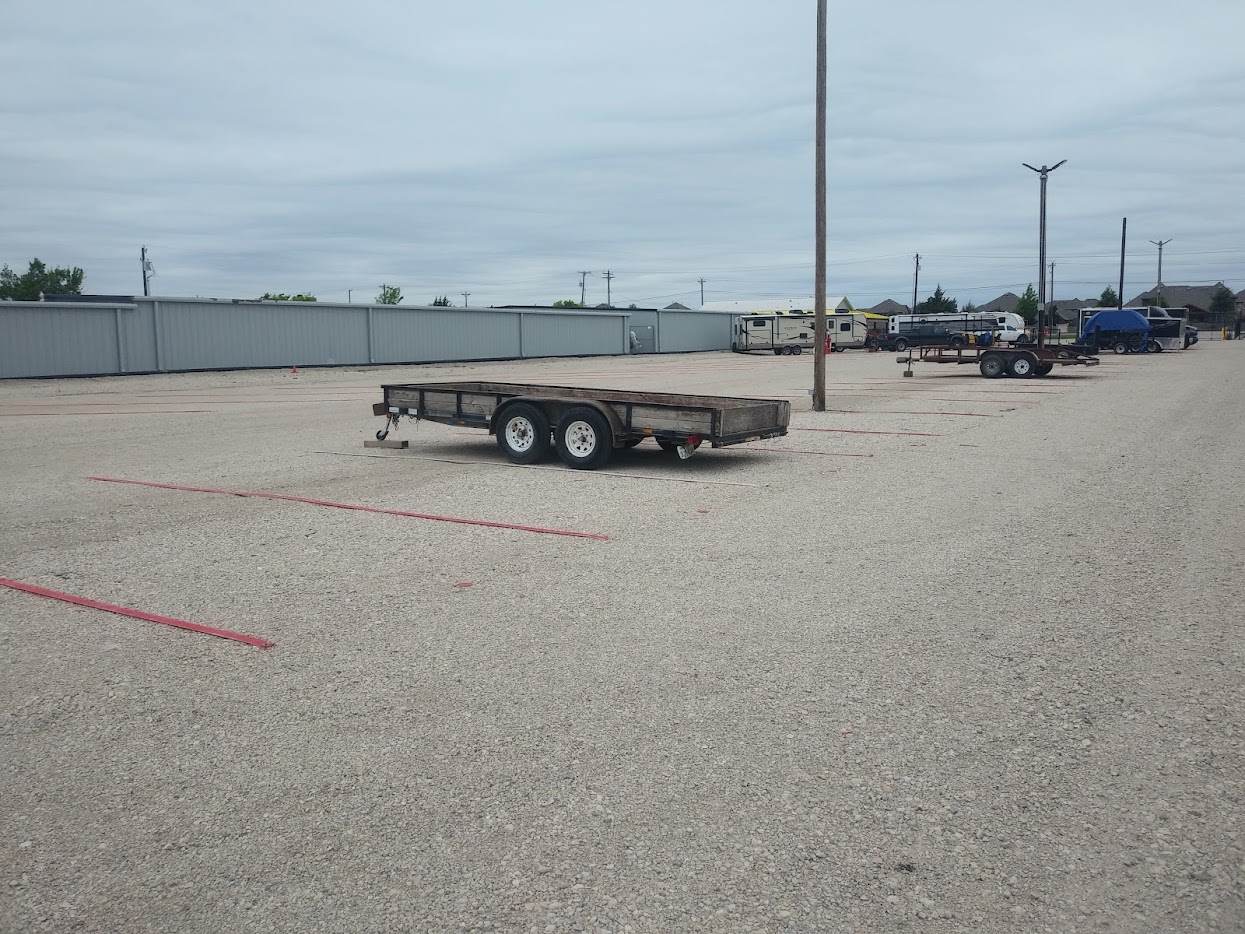 STOWIT Rent Car, RV, and Semi Storage in Dallas, TX